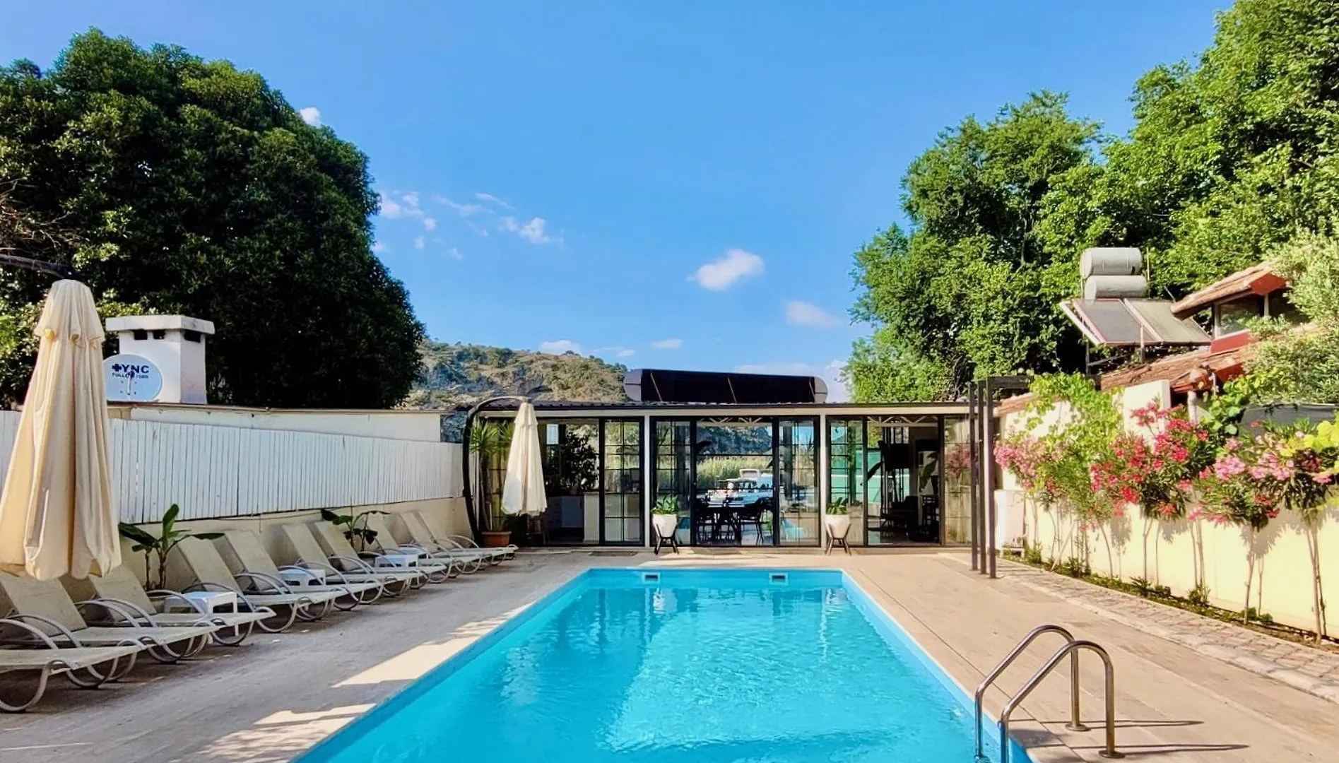 **  Arp Dalyan Otel Türkiye