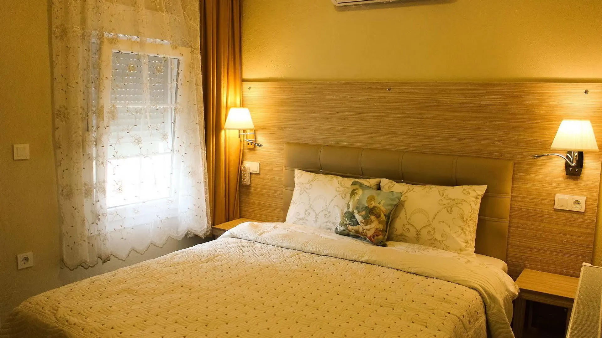 Arp Dalyan Otel