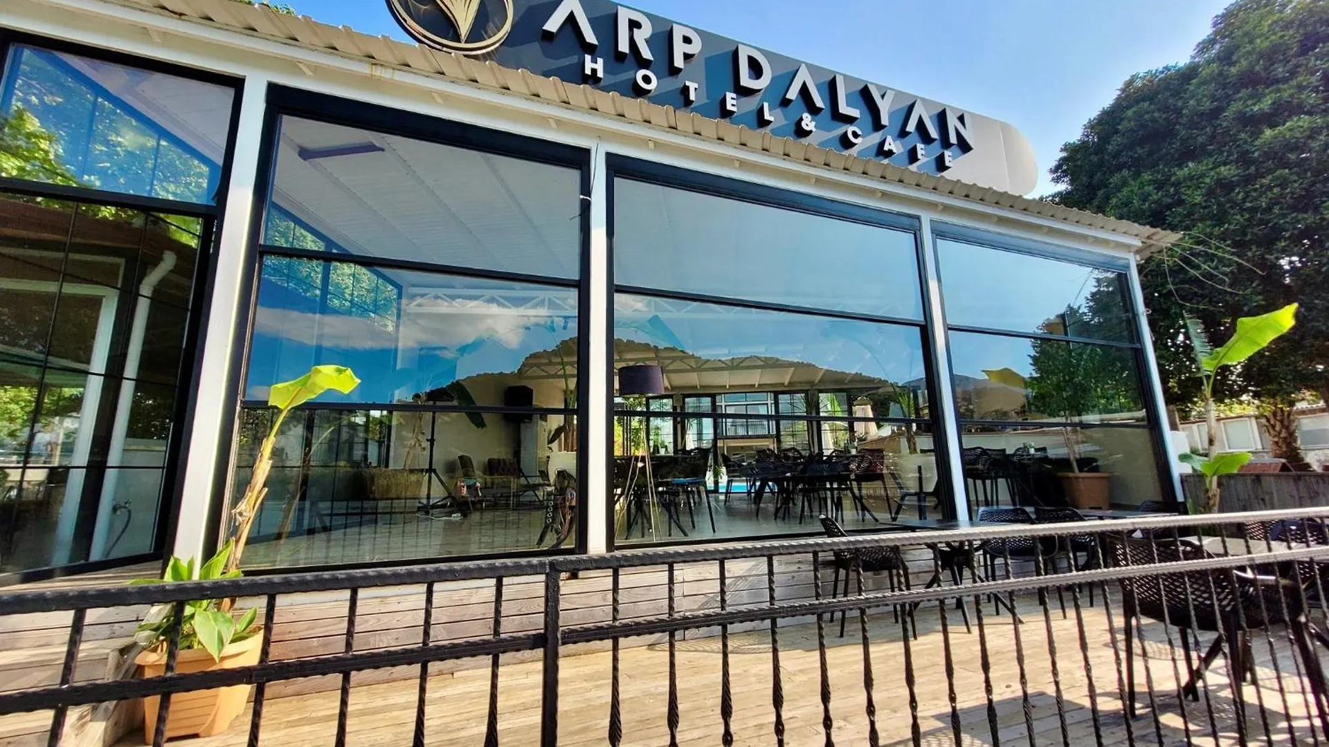 Arp Dalyan Hotell